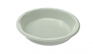 Cette barquette Evolve CPET présente un design rond et peu profond avec des côtés doucement inclinés, offrant une apparence équilibrée et accueillante. Son fini mat et lisse arbore une teinte gris-vert pâle, reflétant sa composition écologique. Le rebord, légèrement surélevé, est orné d’encoches peu profondes et régulièrement espacées, offrant une prise pratique tout en conservant un style sobre et élégant. L’intérieur spacieux et sans couture est idéal pour contenir divers aliments, mettant en valeur sa propreté et sa polyvalence. Le design moderne et minimaliste de cette barquette s’harmonise parfaitement avec les besoins d’emballage alimentaire durable et contemporain.